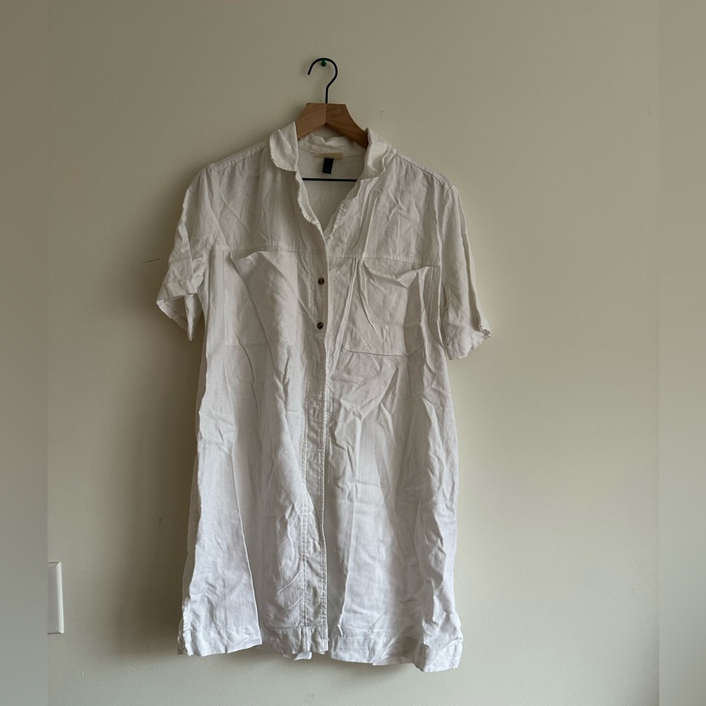 Universal Thread Cream Casual Button Down Shirt